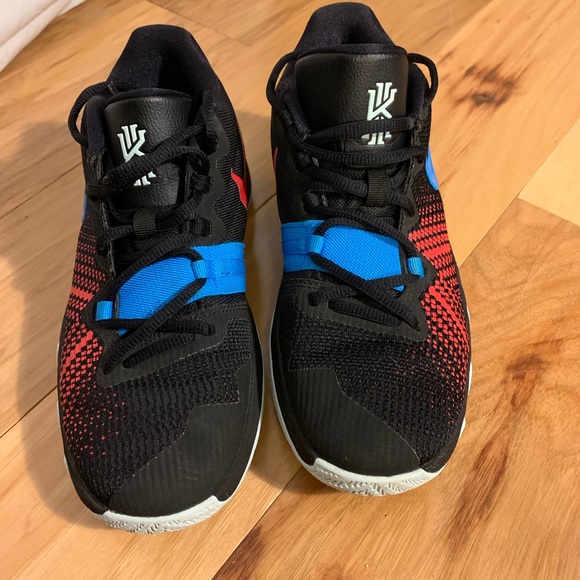 kyrie flytrap 2 youth